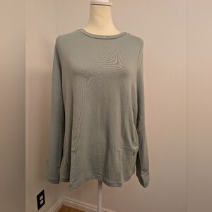 ON Women's Focus Long-T Moss color Size L NWT